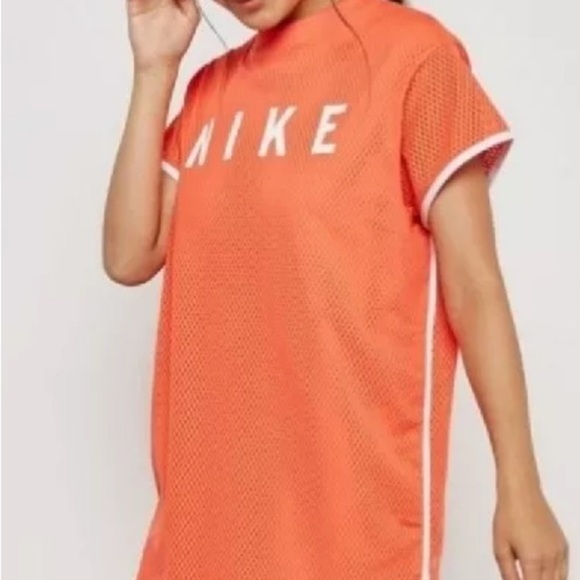 Nike Bright Red Sports Tee - Picture 1 of 14